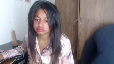 Daniela online show from 12/21/24, 12:16