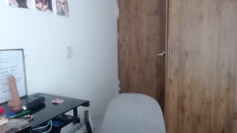 Daniela online show from 12/24/24, 05:02