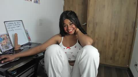 Daniela online show from 02/15/25, 04:36