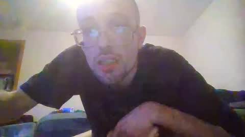 Snapshot of matt48195571828 chatting on 04/14/26, 01:11 matt48195571828 online show from 04/14/26, 01:11