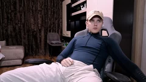 Matt online show from 02/09/25, 04:04