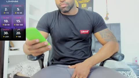 Snapshot of matt_rodriguez92 chatting on 03/11/25, 05:35 matt rodriguez92 online show from 03/11/25, 05:35