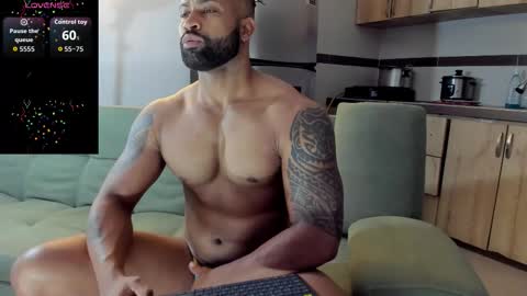 Snapshot of matt_rodriguez92 chatting on 10/08/25, 09:29 matt rodriguez92 online show from 10/08/25, 09:29