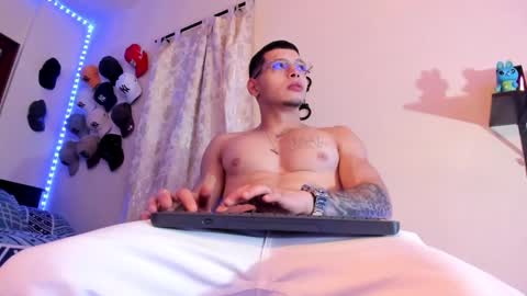 Snapshot of matt_your_master_ chatting on 10/12/25, 12:20 Matt online show from 10/12/25, 12:20