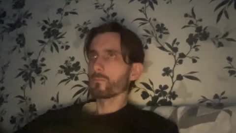 Snapshot of mattcarta chatting on 12/21/25, 11:01 mattcarta online show from 12/21/25, 11:01