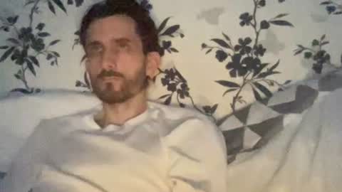 Snapshot of mattcarta chatting on 12/22/25, 05:32 mattcarta online show from 12/22/25, 05:32