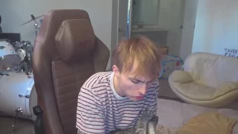 Matt Cash online show from 10/05/25, 04:05