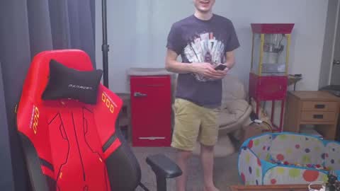 Matt Cash online show from 04/13/26, 01:11