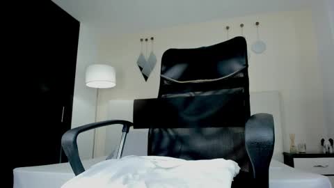 Matt online show from 12/14/25, 05:07