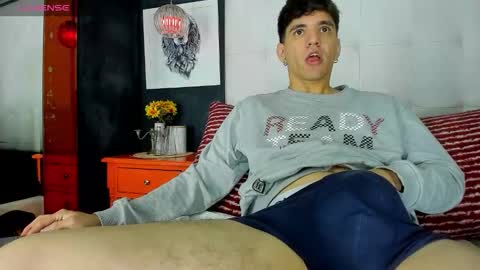 Snapshot of matteo12_ chatting on 09/13/25, 04:12 ---Matteo--- online show from 09/13/25, 04:12