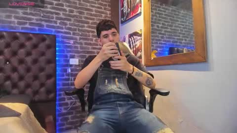 Snapshot of matteo12_ chatting on 10/07/25, 04:20 ---Matteo--- online show from 10/07/25, 04:20