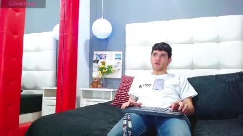 Snapshot of matteo12_ chatting on 10/30/25, 03:08 ---Matteo--- online show from 10/30/25, 03:08