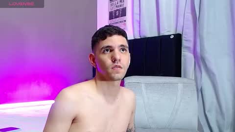 Snapshot of matteo12_ chatting on 11/06/25, 04:46 ---Matteo--- online show from 11/06/25, 04:46