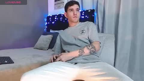 Snapshot of matteo12_ chatting on 11/19/25, 03:39 ---Matteo--- online show from 11/19/25, 03:39