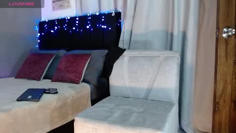 Snapshot of matteo12_ chatting on 11/24/25, 03:39 ---Matteo--- online show from 11/24/25, 03:39