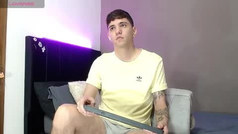 ---Matteo--- online show from 04/12/26, 03:44