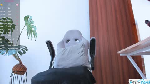 Snapshot of matteo_777 chatting on 01/11/25, 03:31 Mateo online show from 01/11/25, 03:31