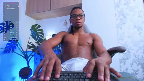 Snapshot of matteo_777 chatting on 10/24/25, 11:50 Mateo online show from 10/24/25, 11:50