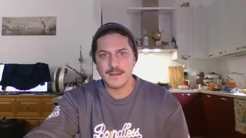 matteushh87 online show from 12/16/25, 08:08