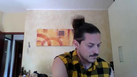 Snapshot of matteushh87 chatting on 05/11/26, 09:04 matteushh87 online show from 05/11/26, 09:04