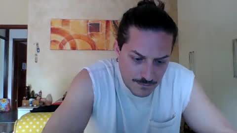 Snapshot of matteushh87 chatting on 05/14/26, 08:21 matteushh87 online show from 05/14/26, 08:21