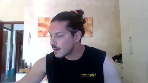 Snapshot of matteushh87 chatting on 06/04/26, 09:04 matteushh87 online show from 06/04/26, 09:04