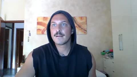 Snapshot of matteushh87 chatting on 07/06/26, 07:27 matteushh87 online show from 07/06/26, 07:27