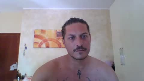 Snapshot of matteushh87 chatting on 08/04/26, 08:28 matteushh87 online show from 08/04/26, 08:28