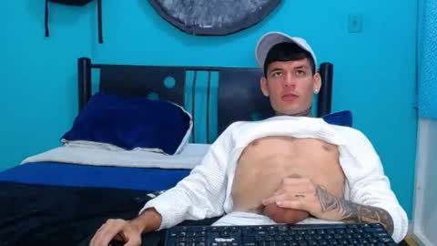 matthew_hawk19 online show from 03/08/25, 04:01