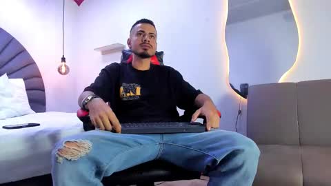 Matthew online show from 03/27/26, 01:00