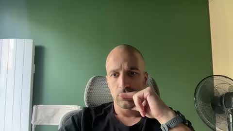 M online show from 09/12/25, 12:27