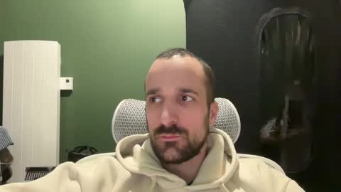 Snapshot of matthias24 chatting on 02/22/26, 12:01 M online show from 02/22/26, 12:01