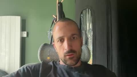 Snapshot of matthias24 chatting on 05/31/26, 03:41 M online show from 05/31/26, 03:41