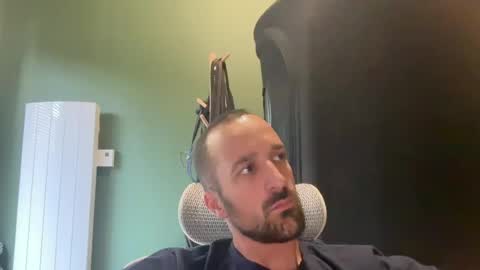 Snapshot of matthias24 chatting on 08/01/26, 01:43 M online show from 08/01/26, 01:43