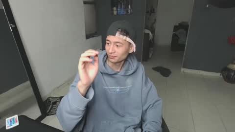 Snapshot of mattias_dantee chatting on 02/18/25, 02:16 mattias online show from 02/18/25, 02:16