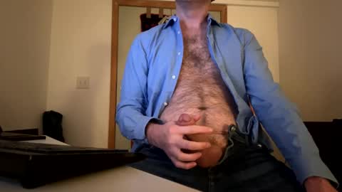 Snapshot of mattiufr chatting on 12/18/24, 01:05 Matt online show from 12/18/24, 01:05