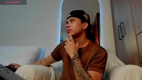 mattiwsmorris_ online show from 04/22/26, 05:10