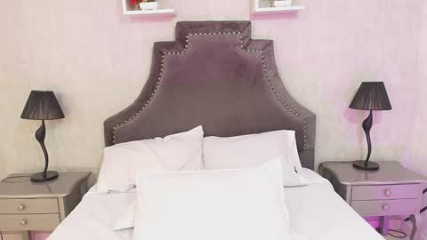 Snapshot of mattthompsonn chatting on 02/21/25, 01:00 Matt online show from 02/21/25, 01:00