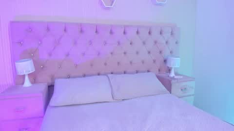 Snapshot of mattthompsonn chatting on 09/17/25, 09:49 Matt online show from 09/17/25, 09:49