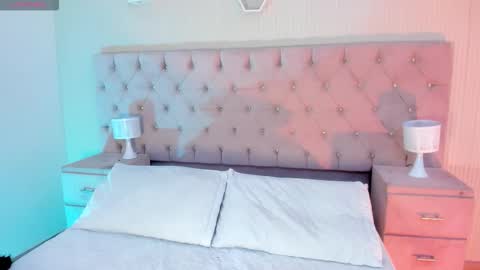 Snapshot of mattthompsonn chatting on 10/23/25, 09:57 Matt online show from 10/23/25, 09:57