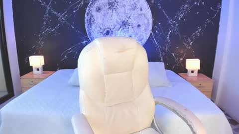 Snapshot of mattthompsonn chatting on 11/05/25, 08:42 Matt online show from 11/05/25, 08:42