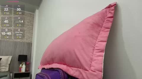 Snapshot of mature_adela chatting on 11/06/25, 09:26 adela online show from 11/06/25, 09:26