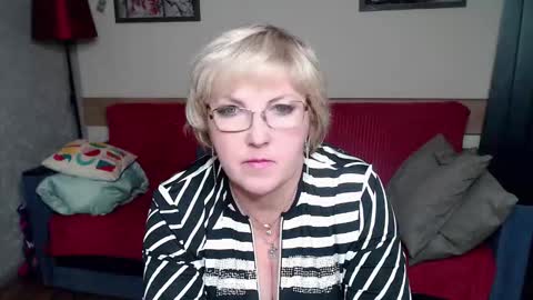 Snapshot of mature_blonde7 chatting on 09/14/25, 08:24 Lana online show from 09/14/25, 08:24