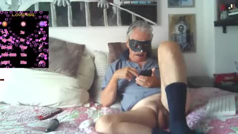 Snapshot of mature_couple_wild_2 chatting on 09/27/25, 01:27 DominikFrank online show from 09/27/25, 01:27