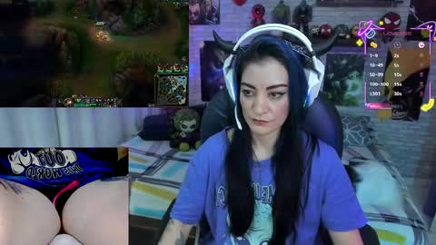 Snapshot of mature_gamer chatting on 05/05/26, 04:15 Nath online show from 05/05/26, 04:15