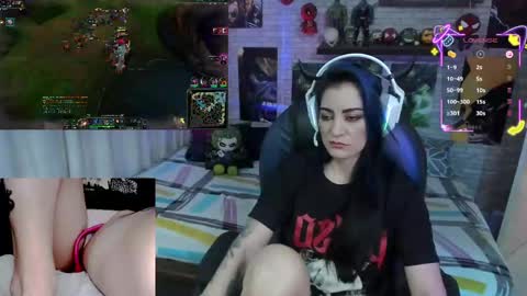 Snapshot of mature_gamer chatting on 05/08/26, 03:06 Nath online show from 05/08/26, 03:06