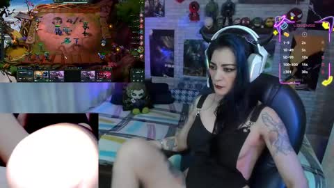 Snapshot of mature_gamer chatting on 05/14/26, 02:57 Nath online show from 05/14/26, 02:57