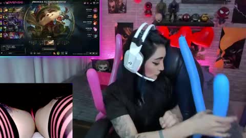 Snapshot of mature_gamer chatting on 05/19/26, 03:29 Nath online show from 05/19/26, 03:29