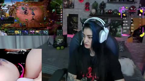 Snapshot of mature_gamer chatting on 05/22/26, 05:29 Nath online show from 05/22/26, 05:29