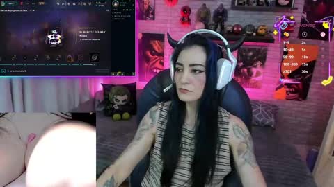 Snapshot of mature_gamer chatting on 05/30/26, 02:03 Nath online show from 05/30/26, 02:03